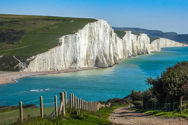 3 Romantic spots for the perfect getaway in the UK