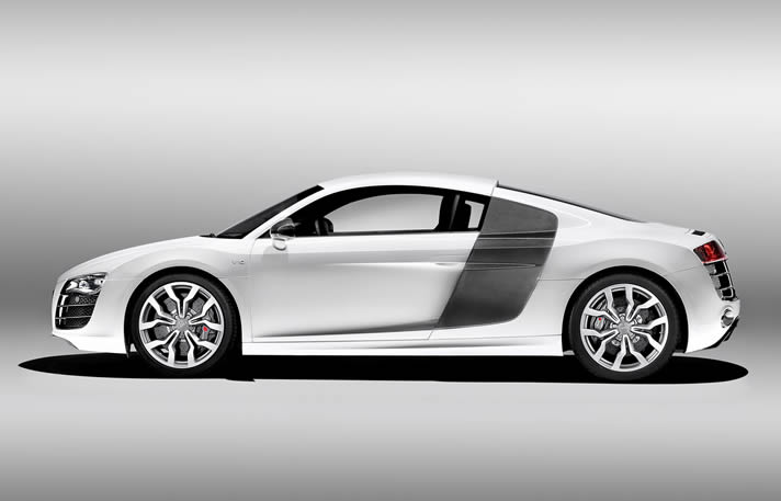 AUDI R8 V10