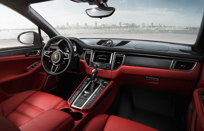 Porsche Macan inside