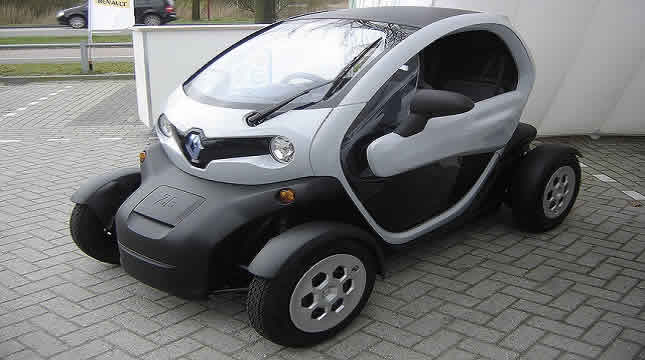 The indispensable Twizy for a successful trip