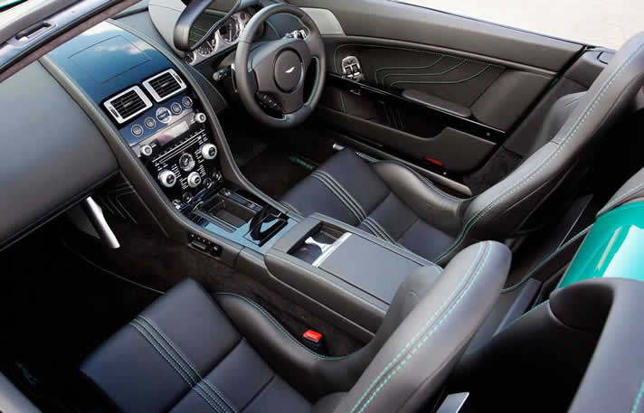 Aston Martin V8 Cabriolet inside