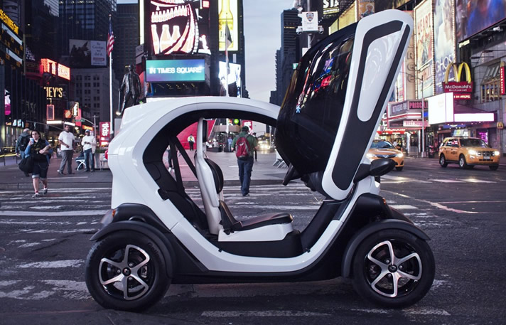 Renault Twizy in city