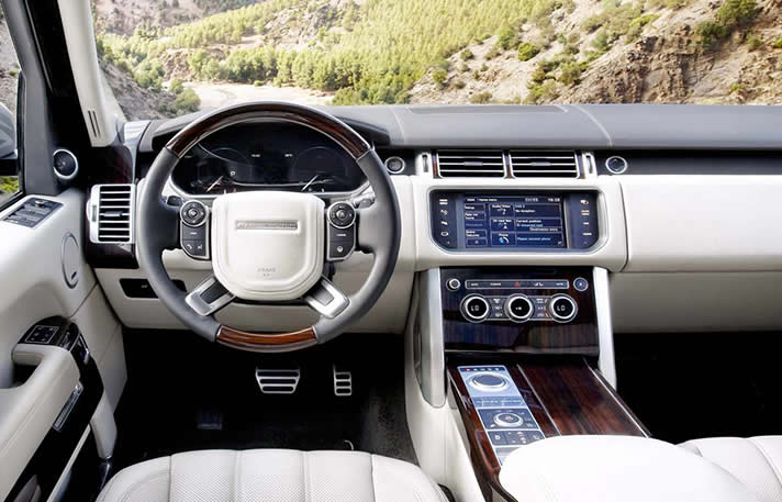 Range Rover Vogue inside